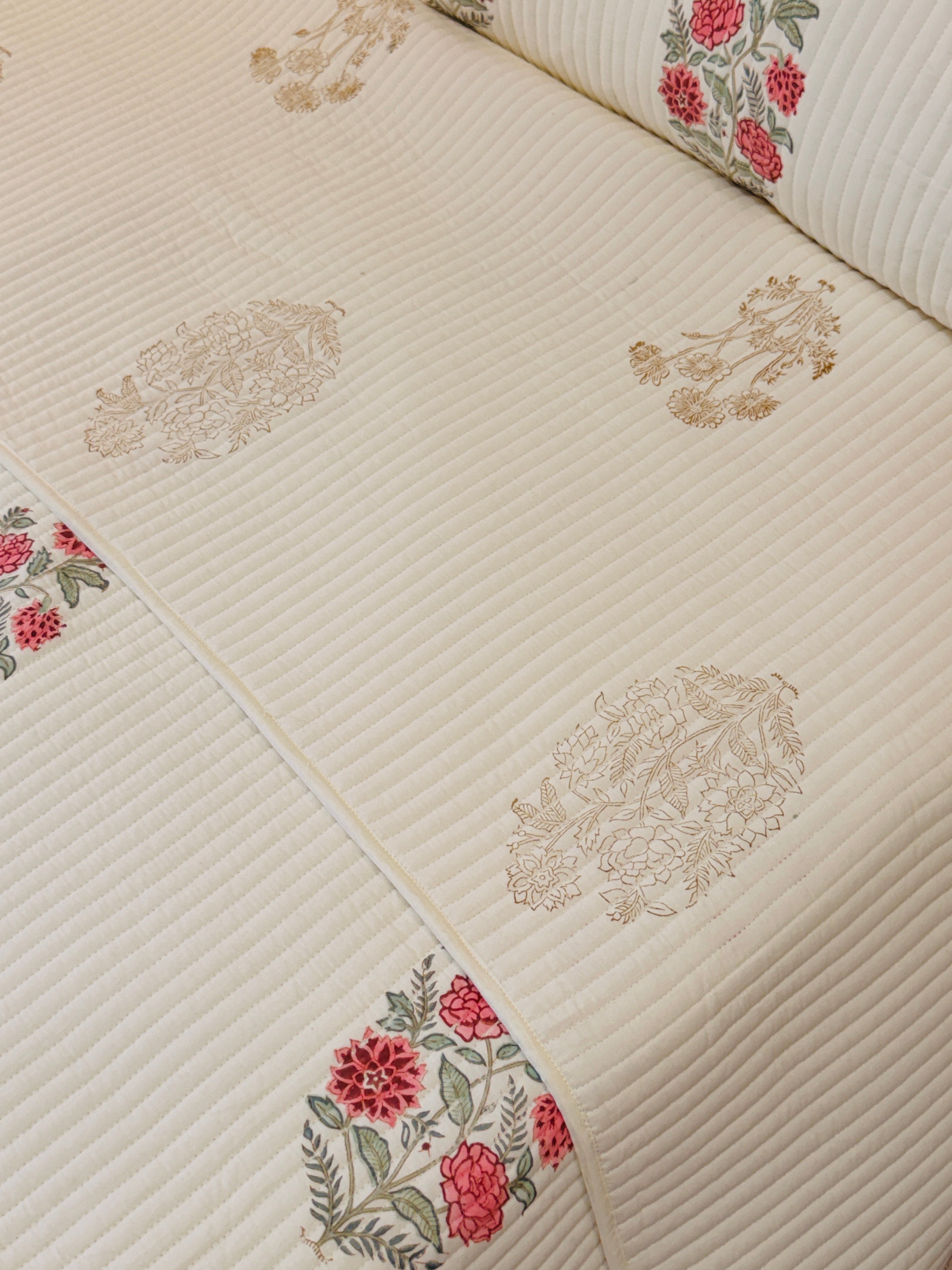 Fresh Orchard Luxury - Queen Bedspread