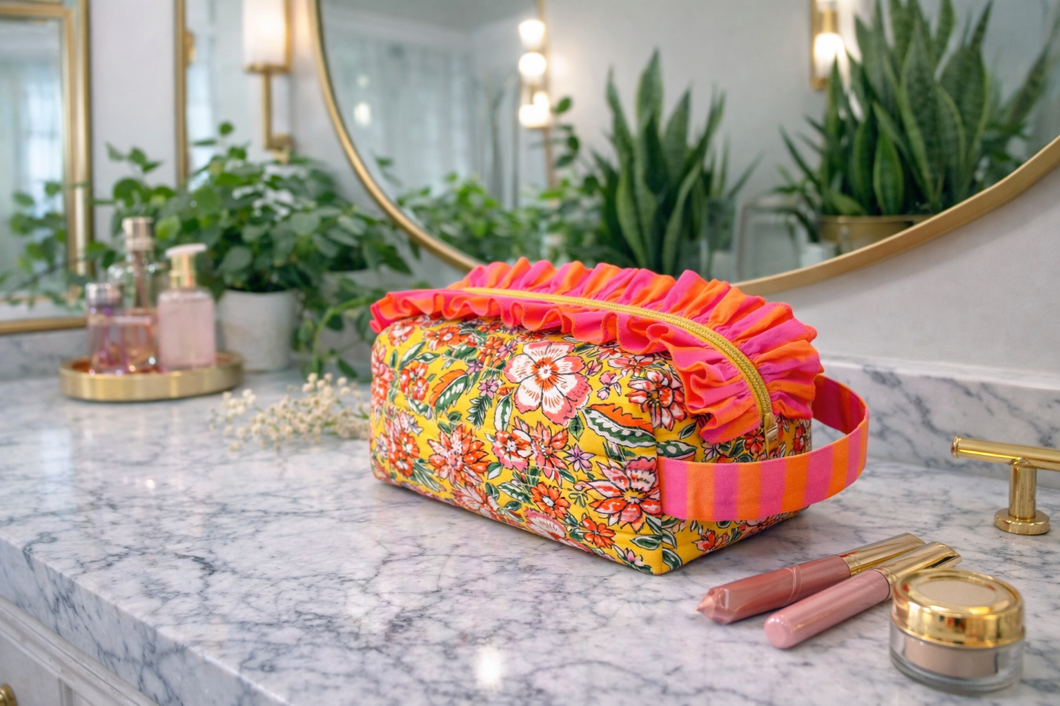 Frill Vanity Pouch Set