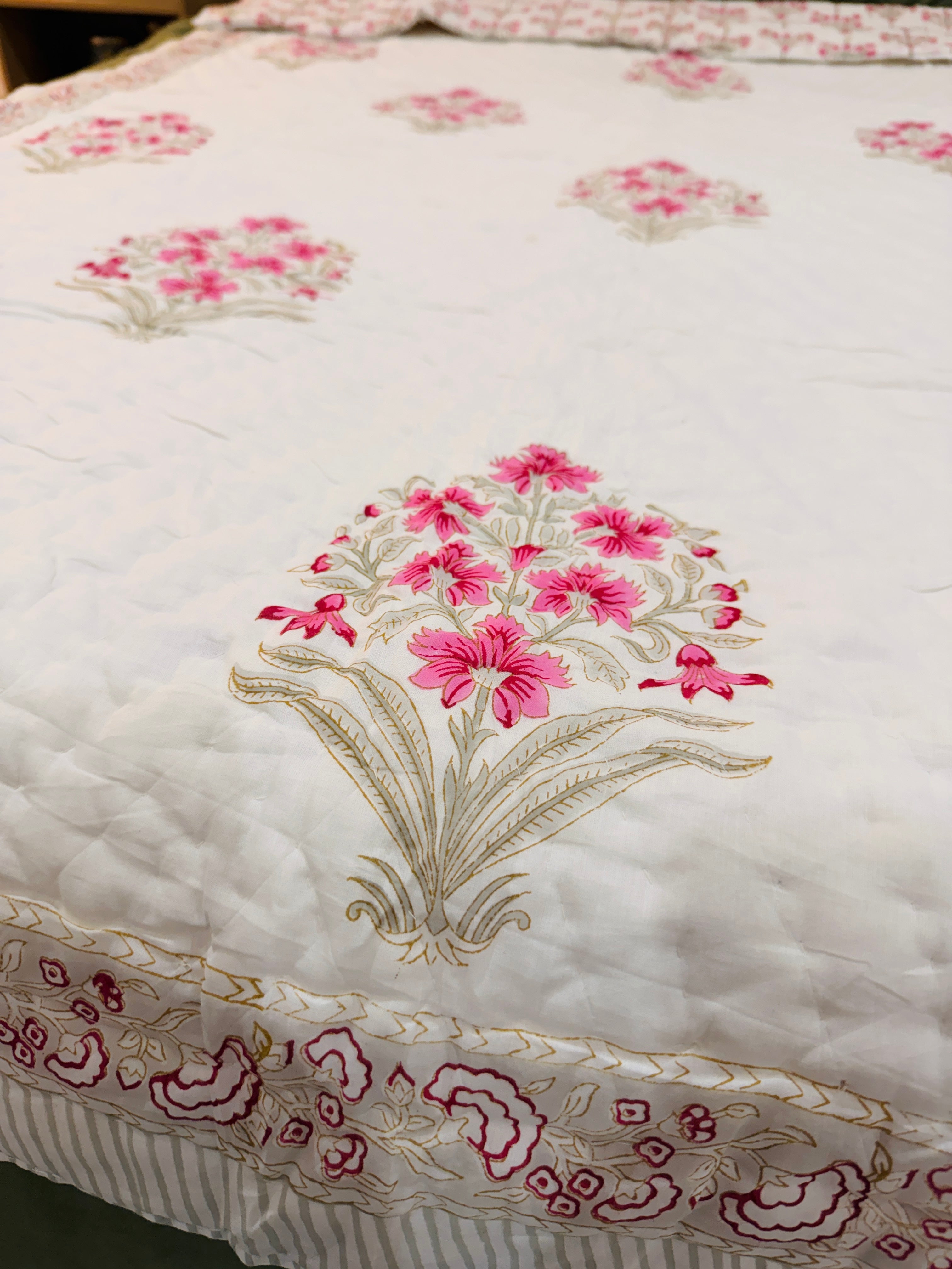 Pink Floral Twin Quilt | Jaipur Razai | 100% Cotton Reversible Summer Blanket | Lightweight & Breathable | Teen Birthday Gift