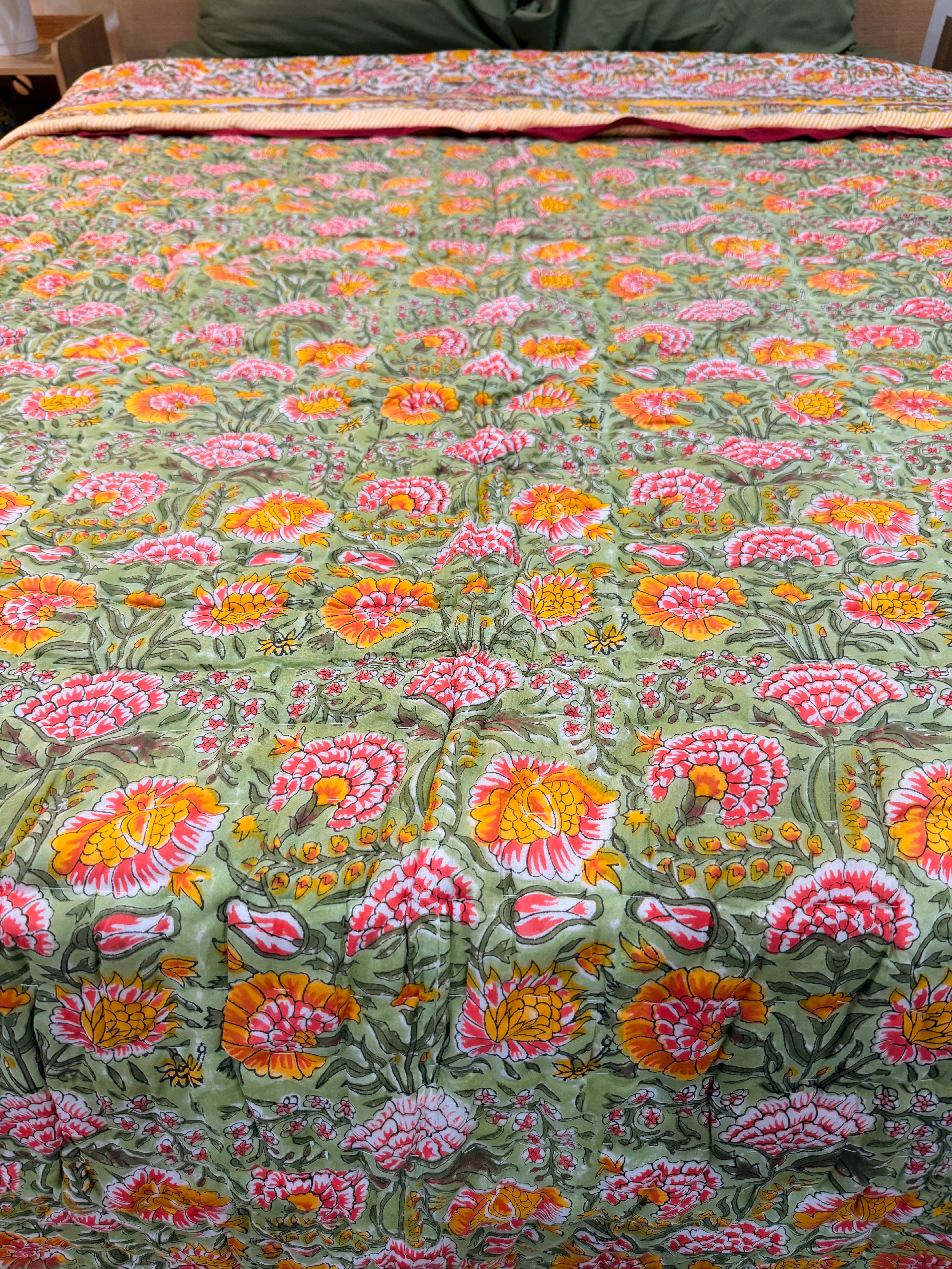 Cottage Flower Bed Reversible - Queen Quilt