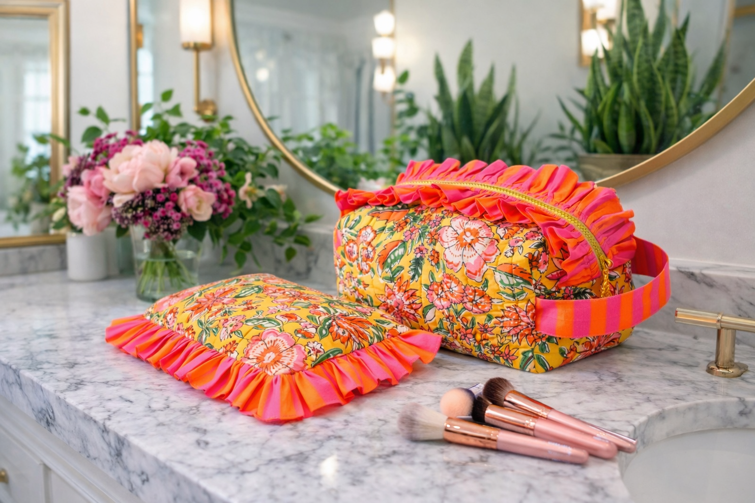 Frill Vanity Pouch Set