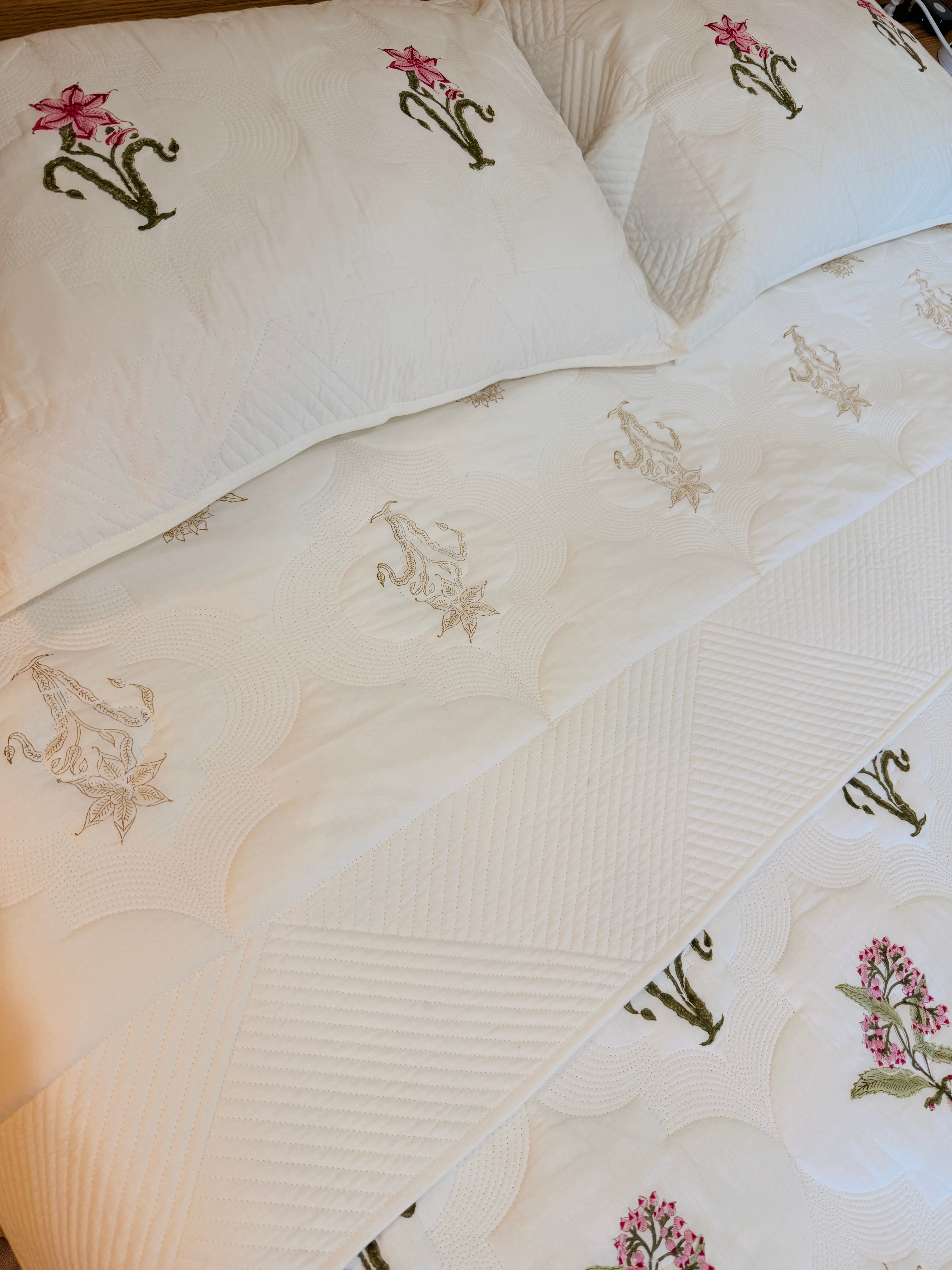 Blush Meadow Luxury - King Bedspread