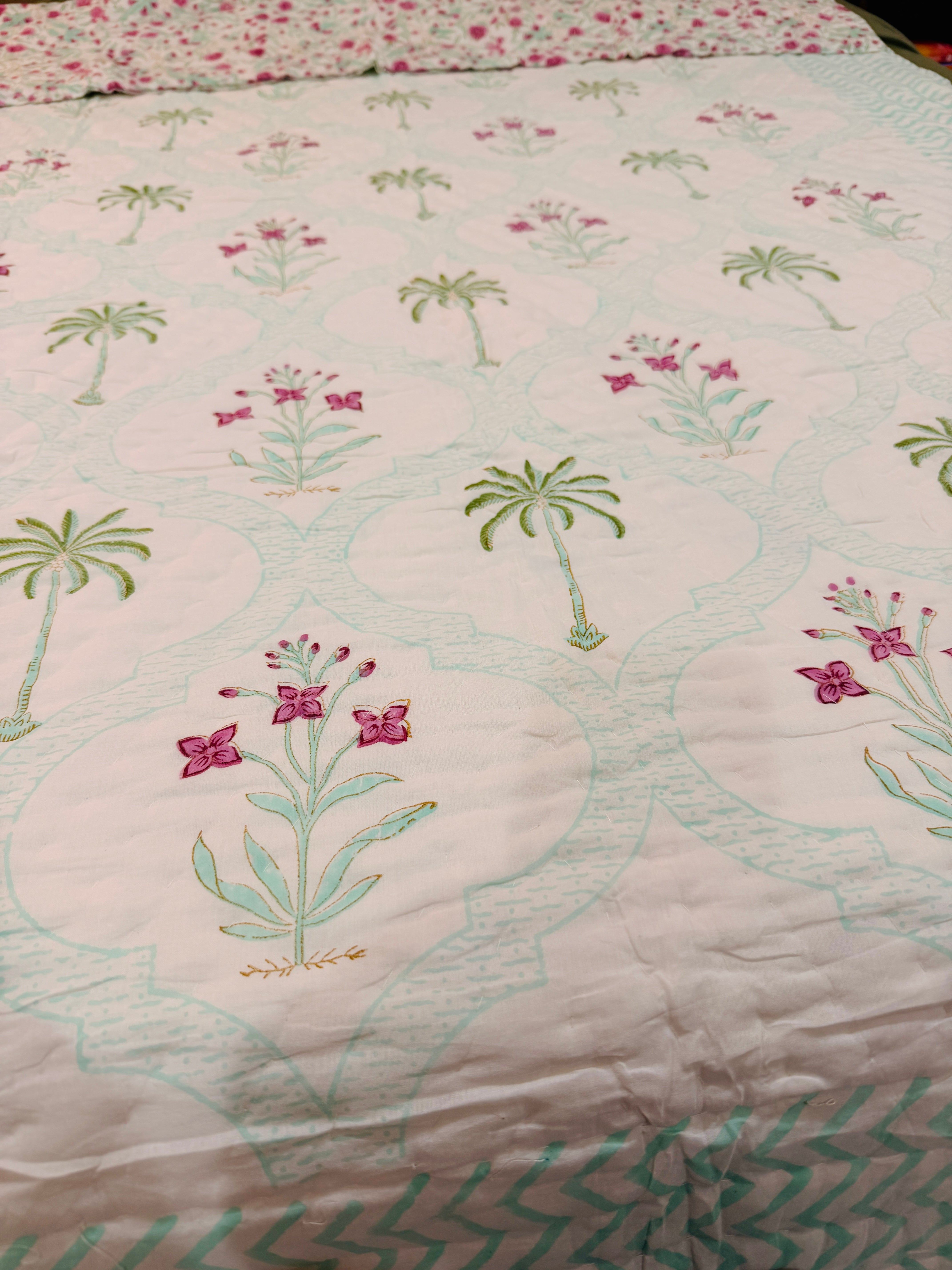 Twin Size Palm Print Cotton Quilt | Reversible Lightweight Beach House Blanket | 100% Cotton