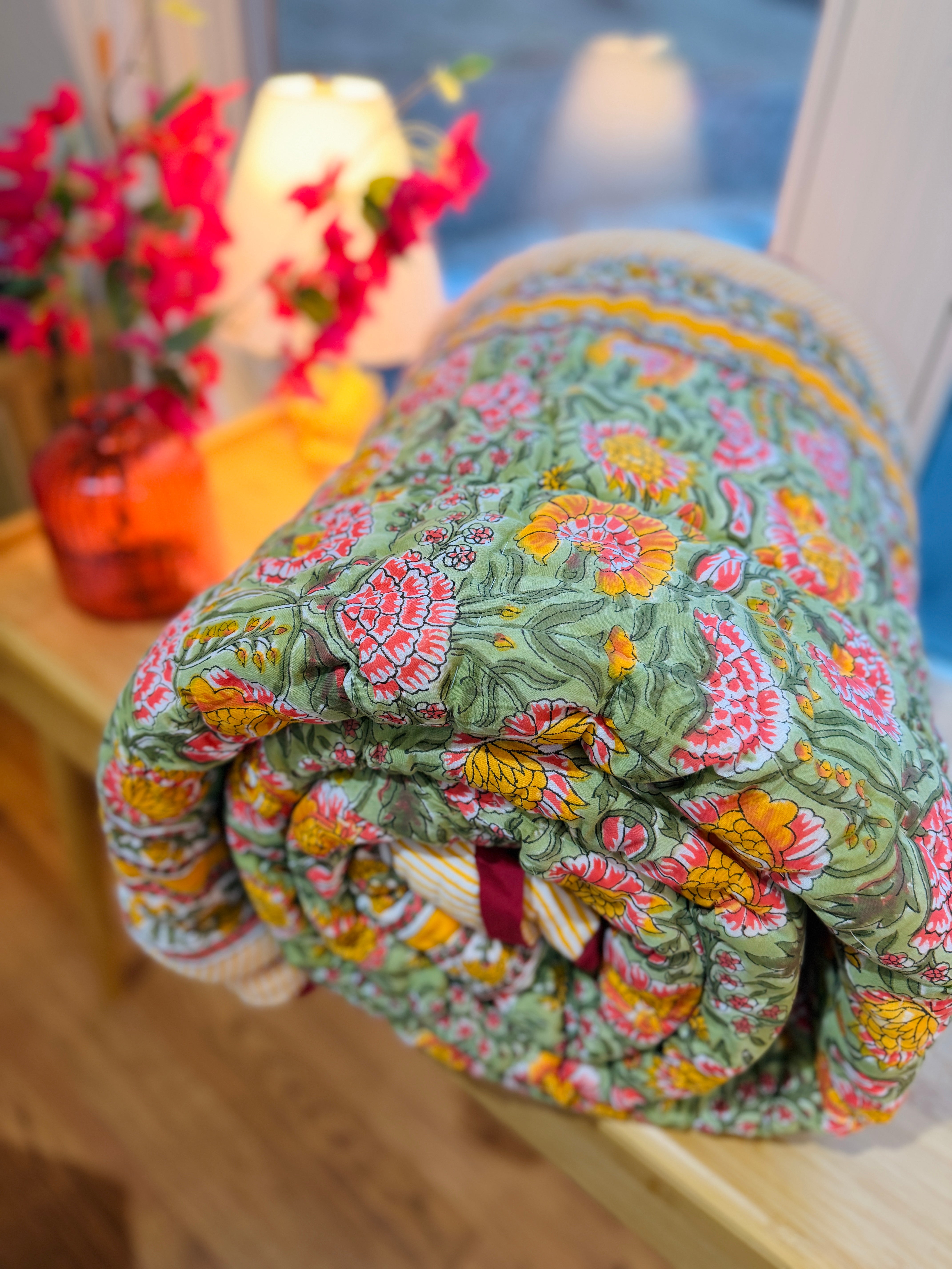 Cottage Flower Bed Reversible - Queen Quilt