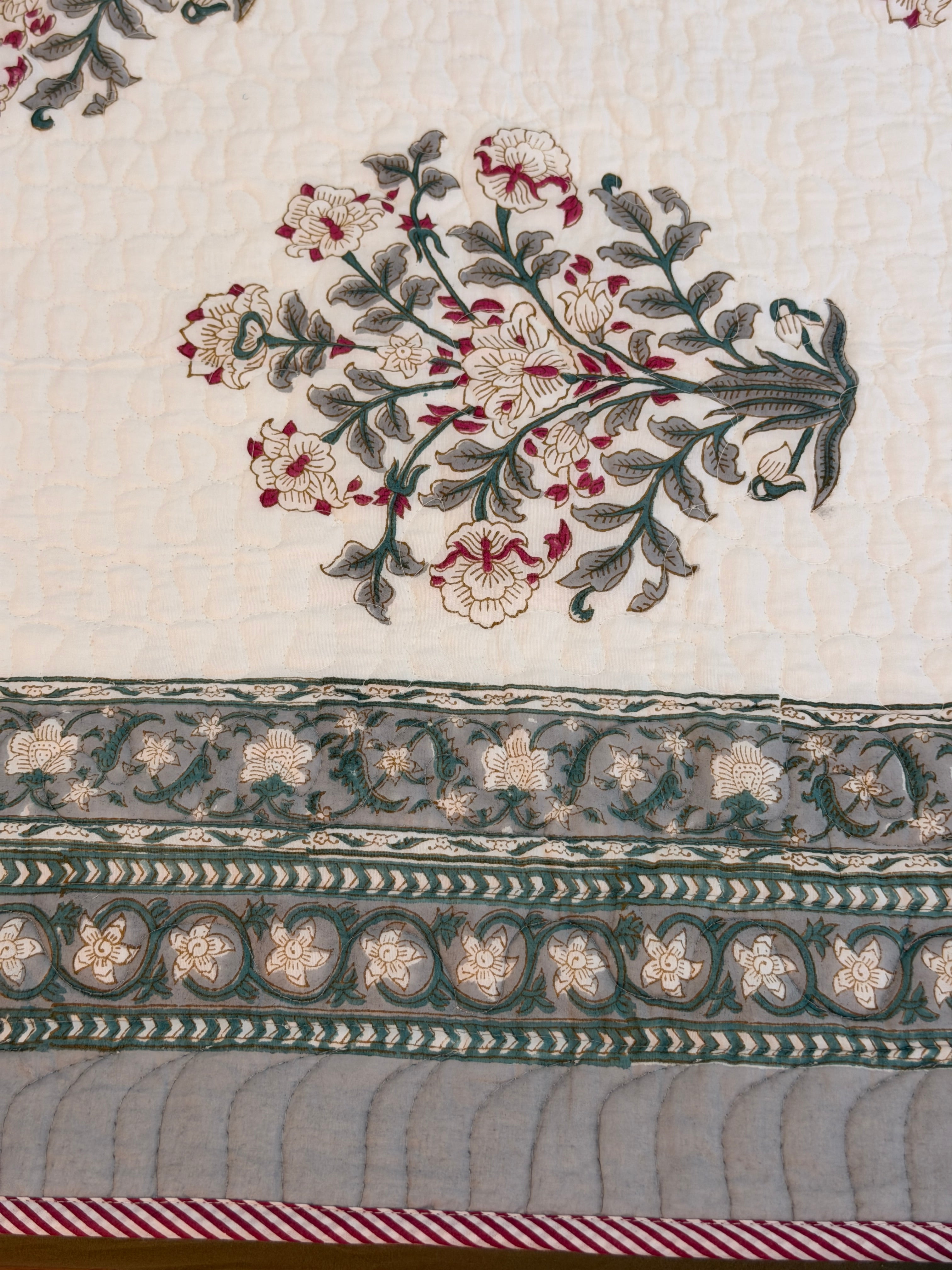 Gulmohar - King Bedspread with Shams