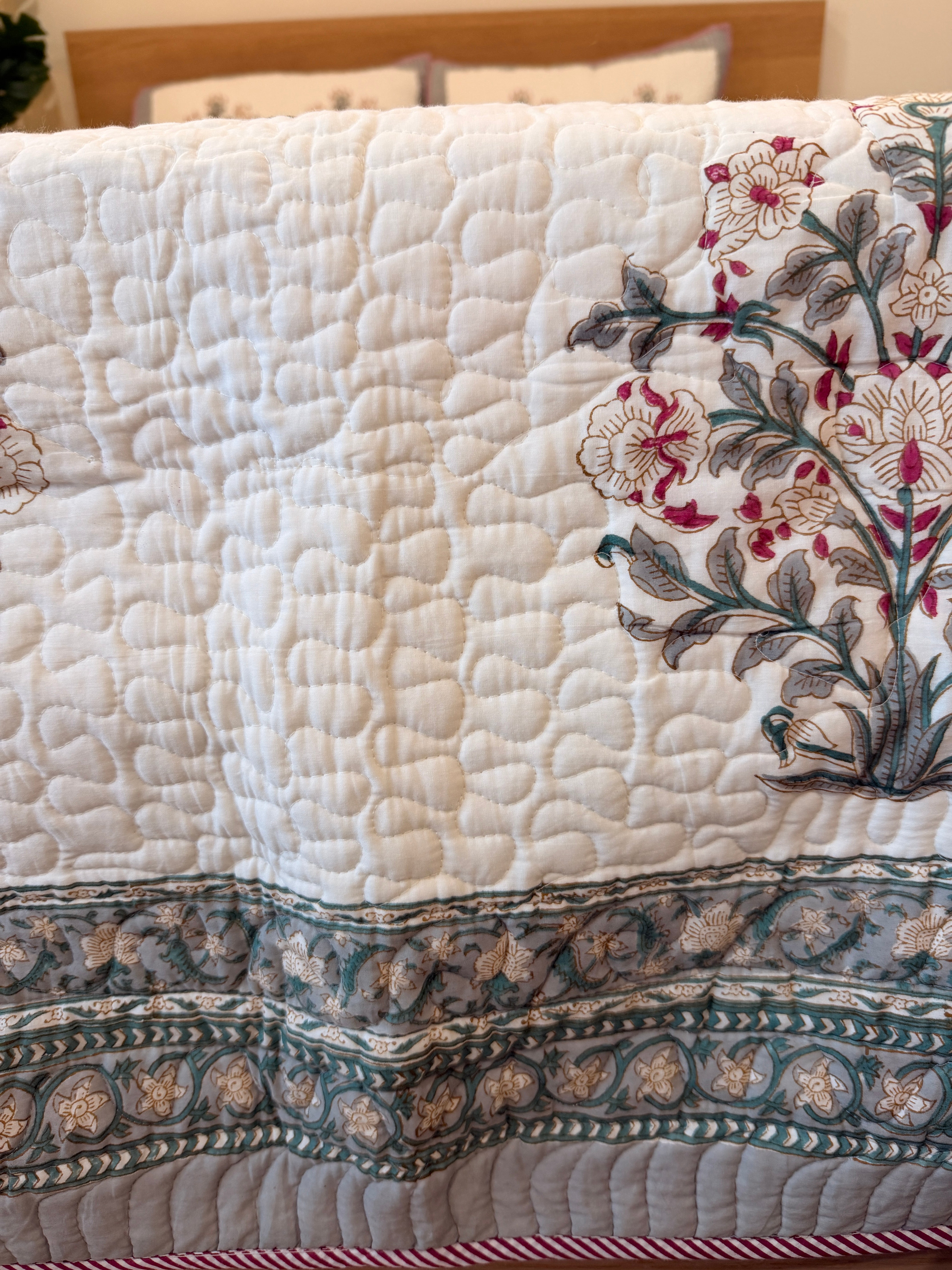 Gulmohar - King Bedspread with Shams