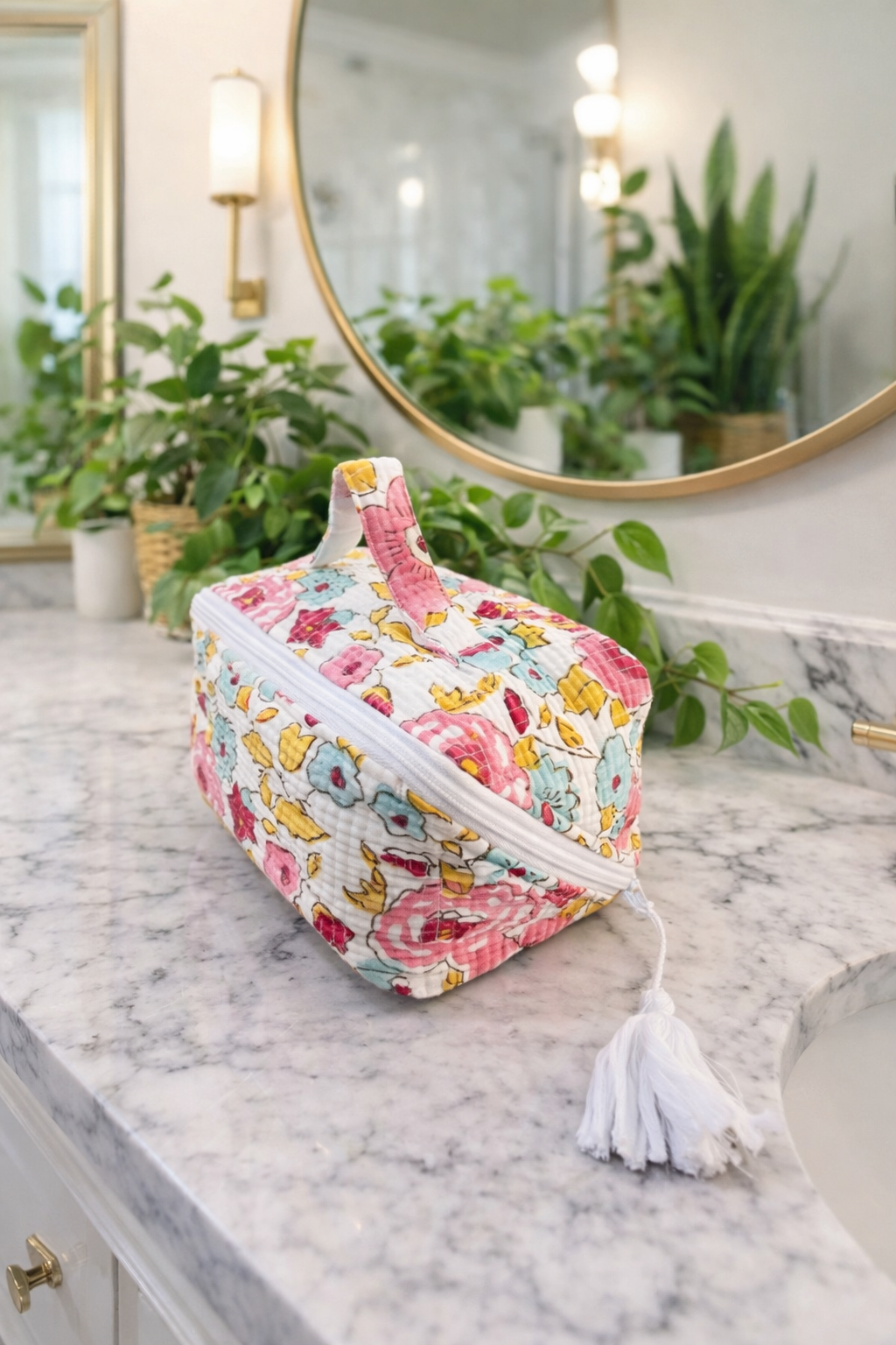 Large Travel Vanity