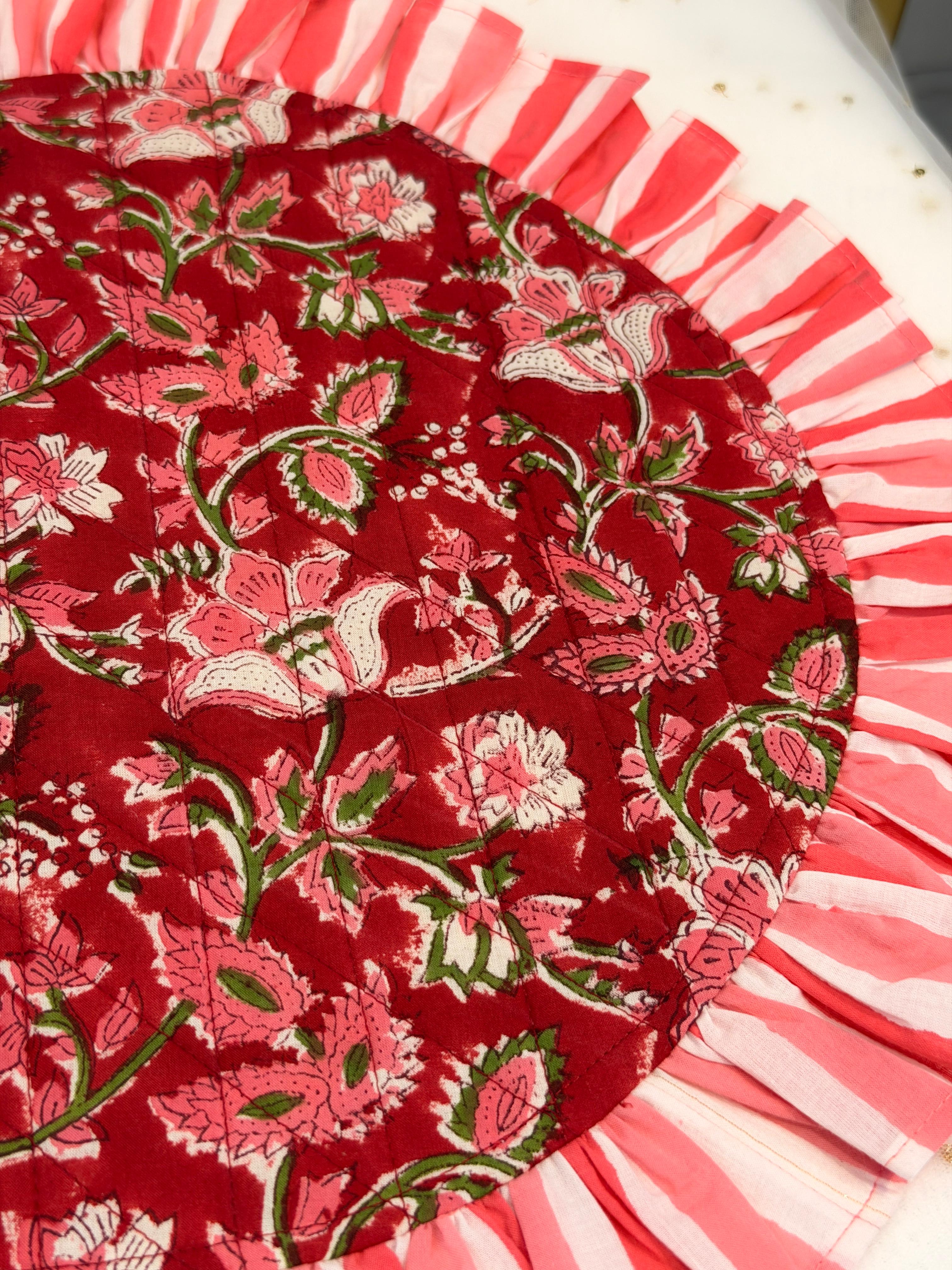 Crimson Garden Frill Block Printed Placemat & Napkin Set of 2